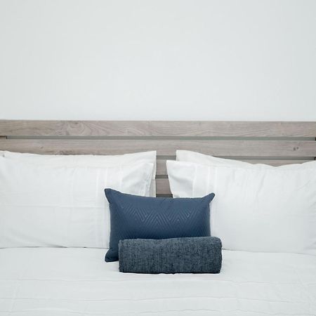 Urban Oasis Apartments At Hidas Уиндхоек Екстериор снимка