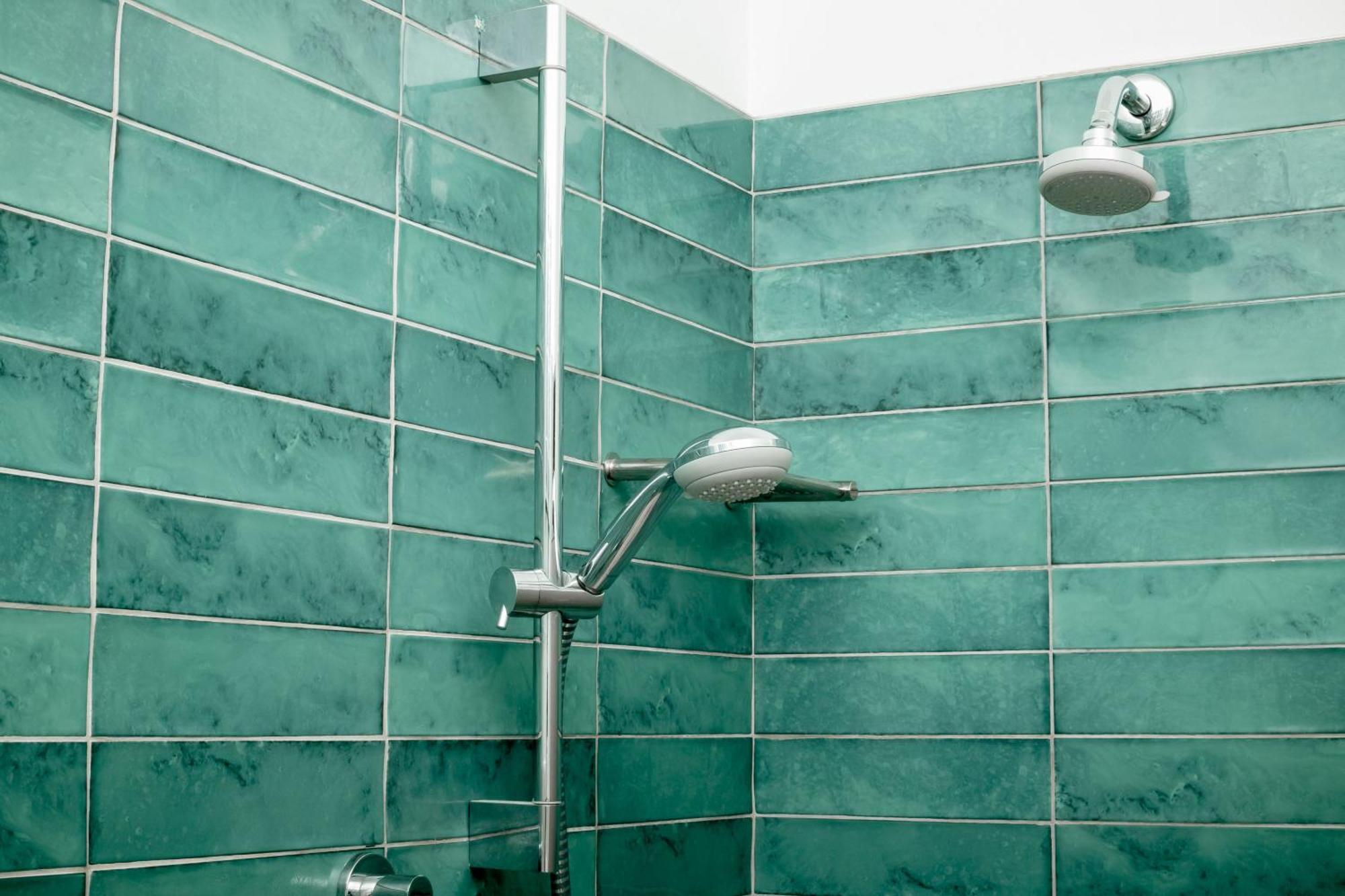 Urban Oasis Apartments At Hidas Уиндхоек Екстериор снимка