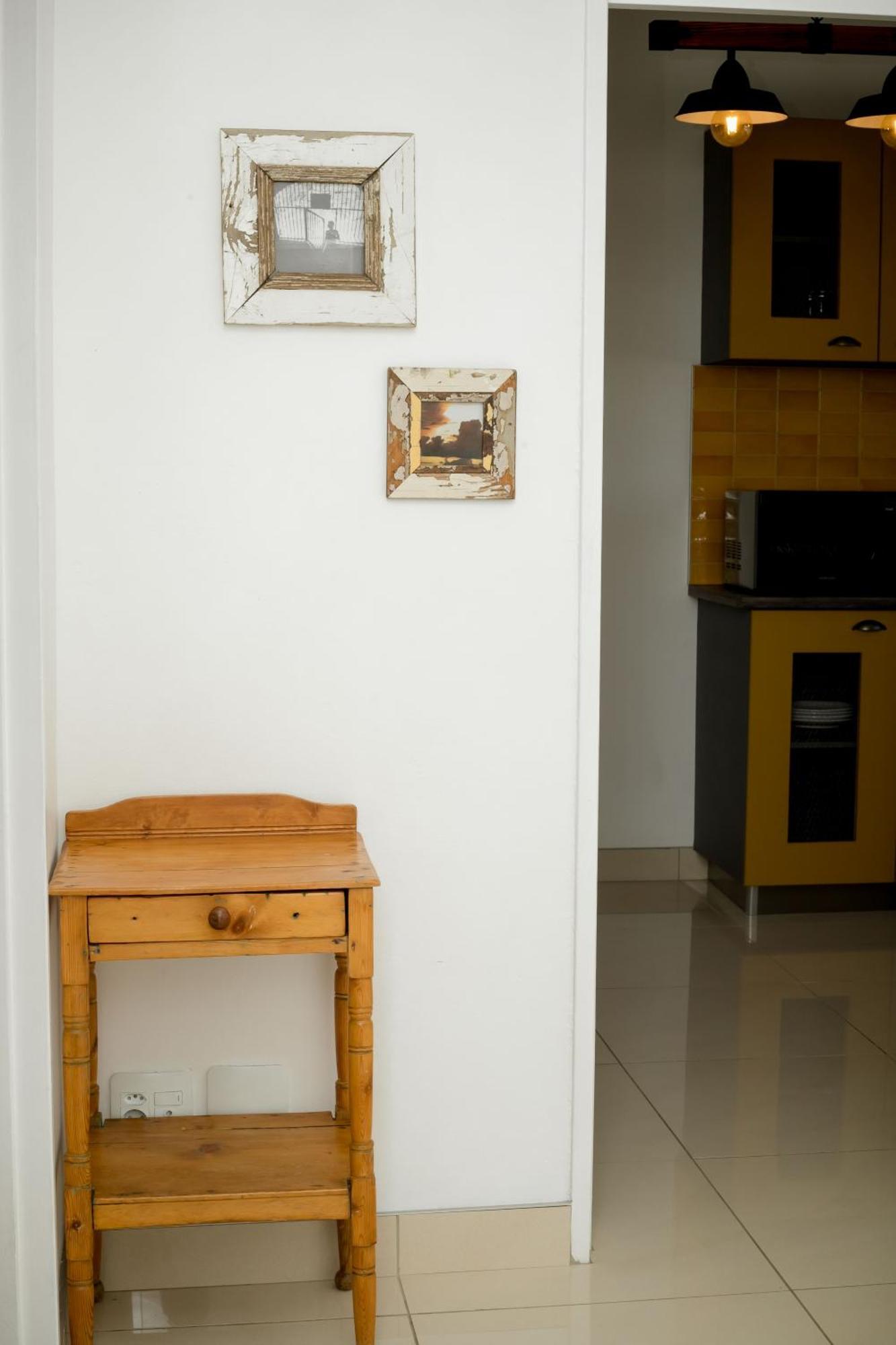 Urban Oasis Apartments At Hidas Уиндхоек Екстериор снимка